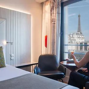 Le Parisis - Tour Eiffel Hotell