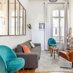 Modern, Spacious Facing The Arc De Triomphe Paris